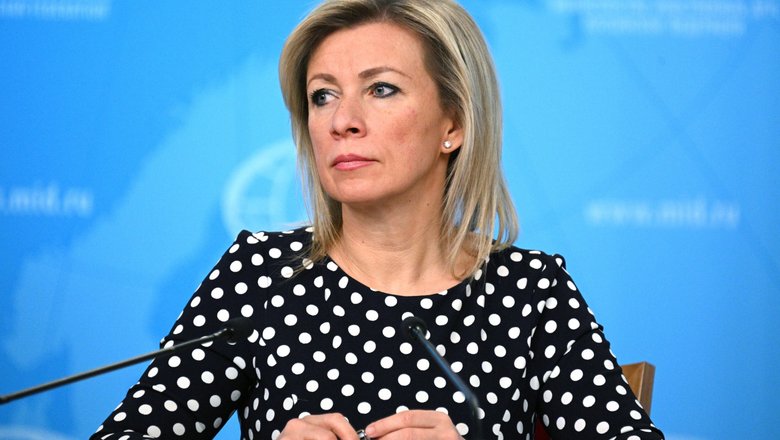 Правительство ЕС находится в одной лодке с США и Израилем, заявила Захарова
