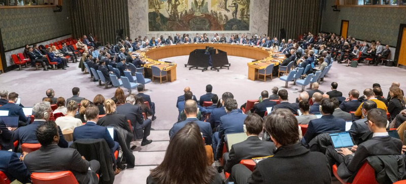 Совбез ООН осудил удары Ирана по территории соседних стран. Российский проект резолюции не набрал нужного числа голосов
