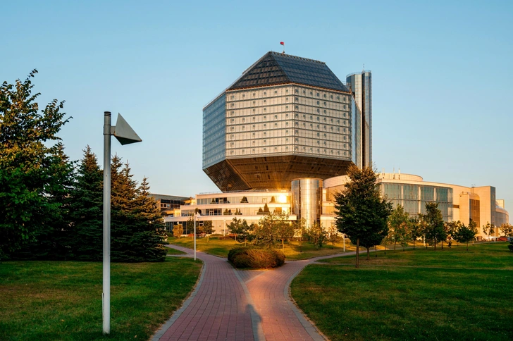 «Будто в сказку попали»: почему россияне массово рвутся в Беларусь на майские