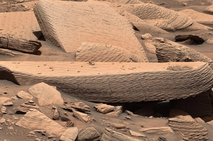 Марсианская буря оказалась «земной»: следы ветров на Красной планете удивили ученых Марсианская буря оказалась «земной»: следы ветров на Красной планете удивили ученых