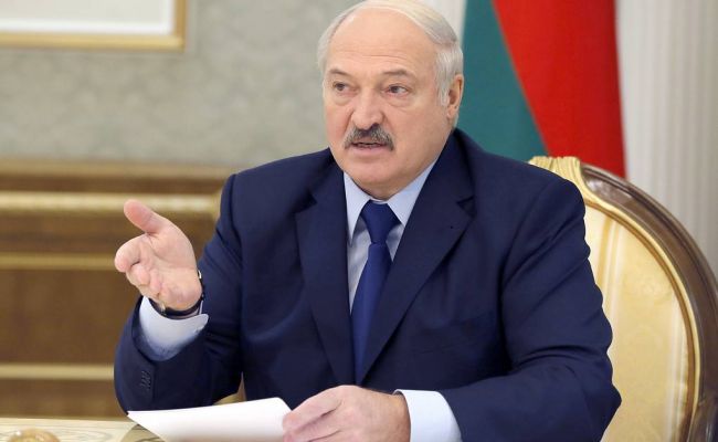 Непонятное время: Лукашенко впервые не знает, к чему готовить белорусов, но совет дал Непонятное время: Лукашенко впервые не знает, к чему готовить белорусов, но совет дал