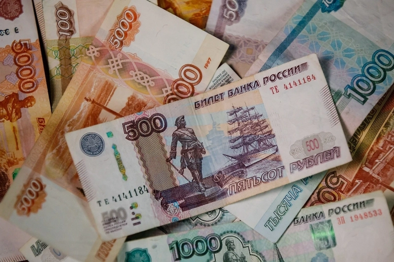 Средняя зарплата в России выросла почти в пять раз с 2010 года