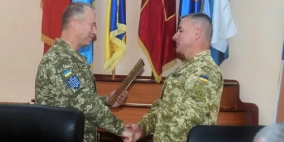 Тучи над «Азовом»*: «сапоги» из ВСУ отыгрываются за «мясные перемоги»