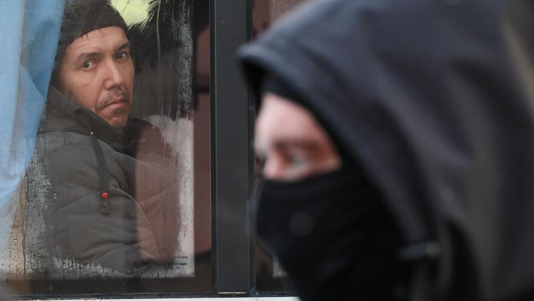 В Думе рассмотрят проект о расширении оснований для выдворения мигрантов В Думе рассмотрят проект о расширении оснований для выдворения мигрантов