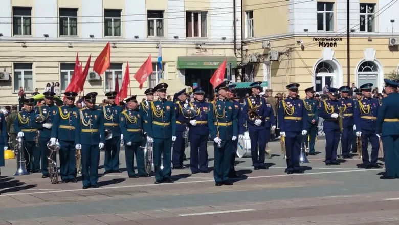 В Улан-Удэ прошел военный парад в честь Дня Победы