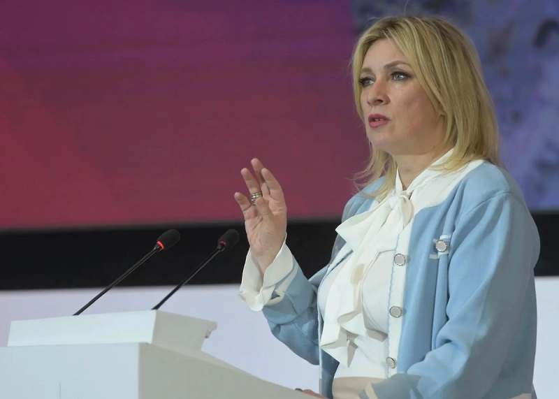 Захарова: Зеленский может «отменить» удары ВС РФ с помощью указа и гадалки