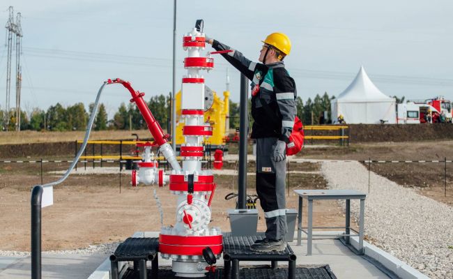 За российскую нефть просят много: почти $ 95 в апреле