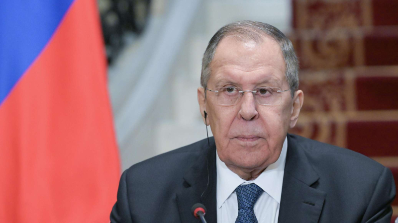 Лавров: Уиткофф и Кушнер пусть занимаются Ираном, РФ решит задачи по Украине