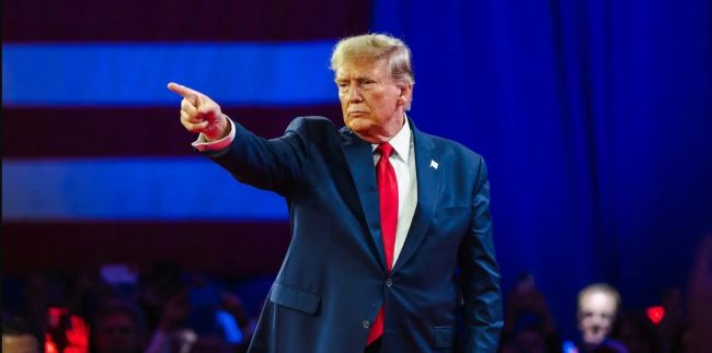 Трамп заявил о «возрождении коммунистической угрозы» в США