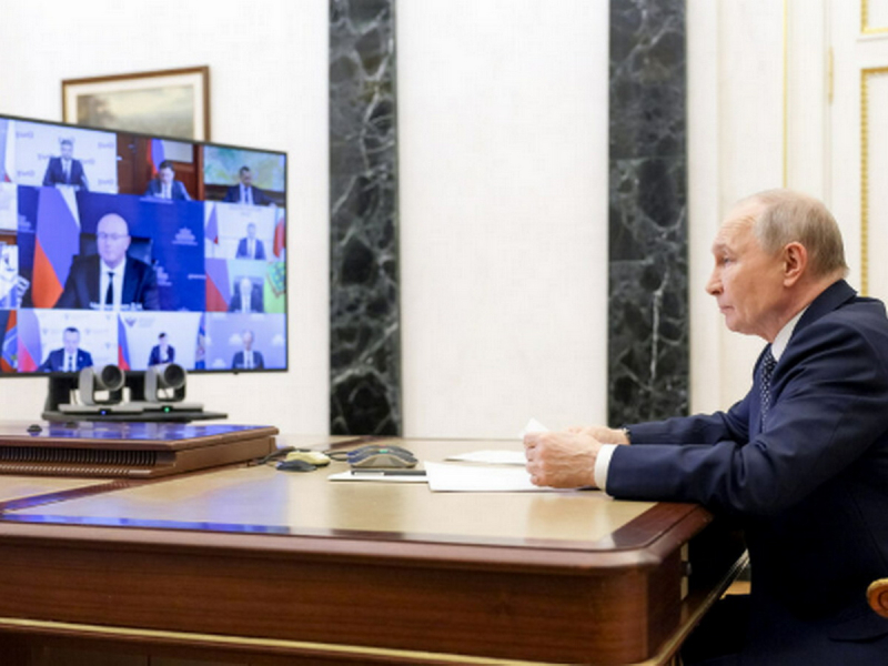 «Задача невыполнимая»: Путин сделал заявление после ударов по НПЗ и потребовал срочных мер с топливом