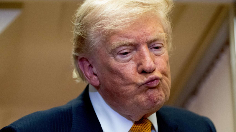 В ожидании Си: Трамп недоволен ровностью вертолетной площадки у Белого дома