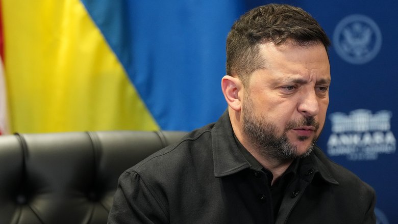 Зеленский пожаловался на дефицит ракет ПВО после удара ВС РФ по Киеву