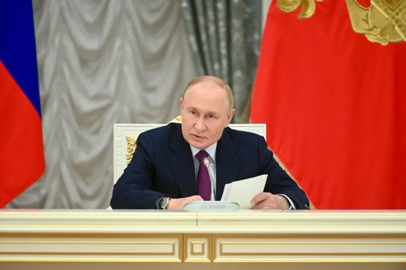 Путин поздравил школьников и студентов с началом учебного года