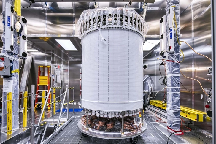👀Темная материя обнаружена? Физики поймали загадочный сигнал на глубине 1,5 км под землей