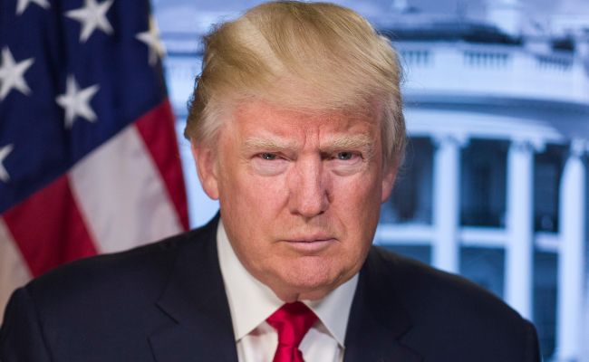 Трамп назвал своих разоблачителей «грязными псами»