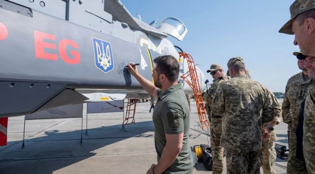 Украина потеряла $ 1,2 млрд за год на коррупции при закупках вооружений