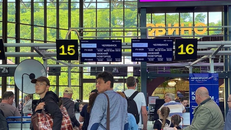 В аэропорту Сочи утром 18 сентября задерживаются 72 рейса